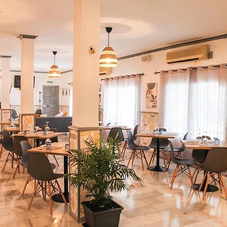 Hotel Vía Sevilla - Cádiz Alojamiento&restaurante