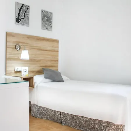 Hotel Vía Sevilla - Cádiz Alojamiento&restaurante
